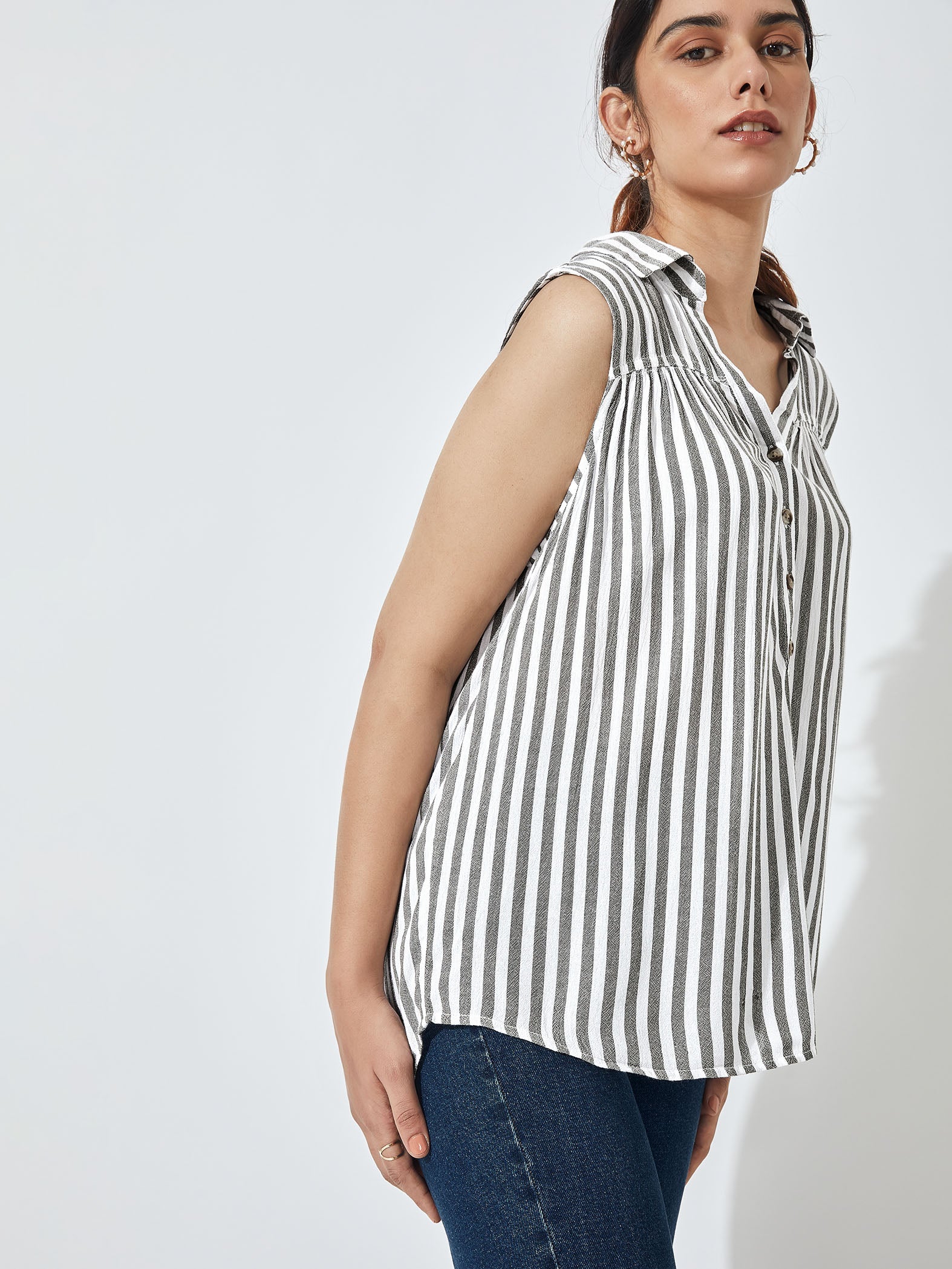 Grey stripe sleeveless shirt