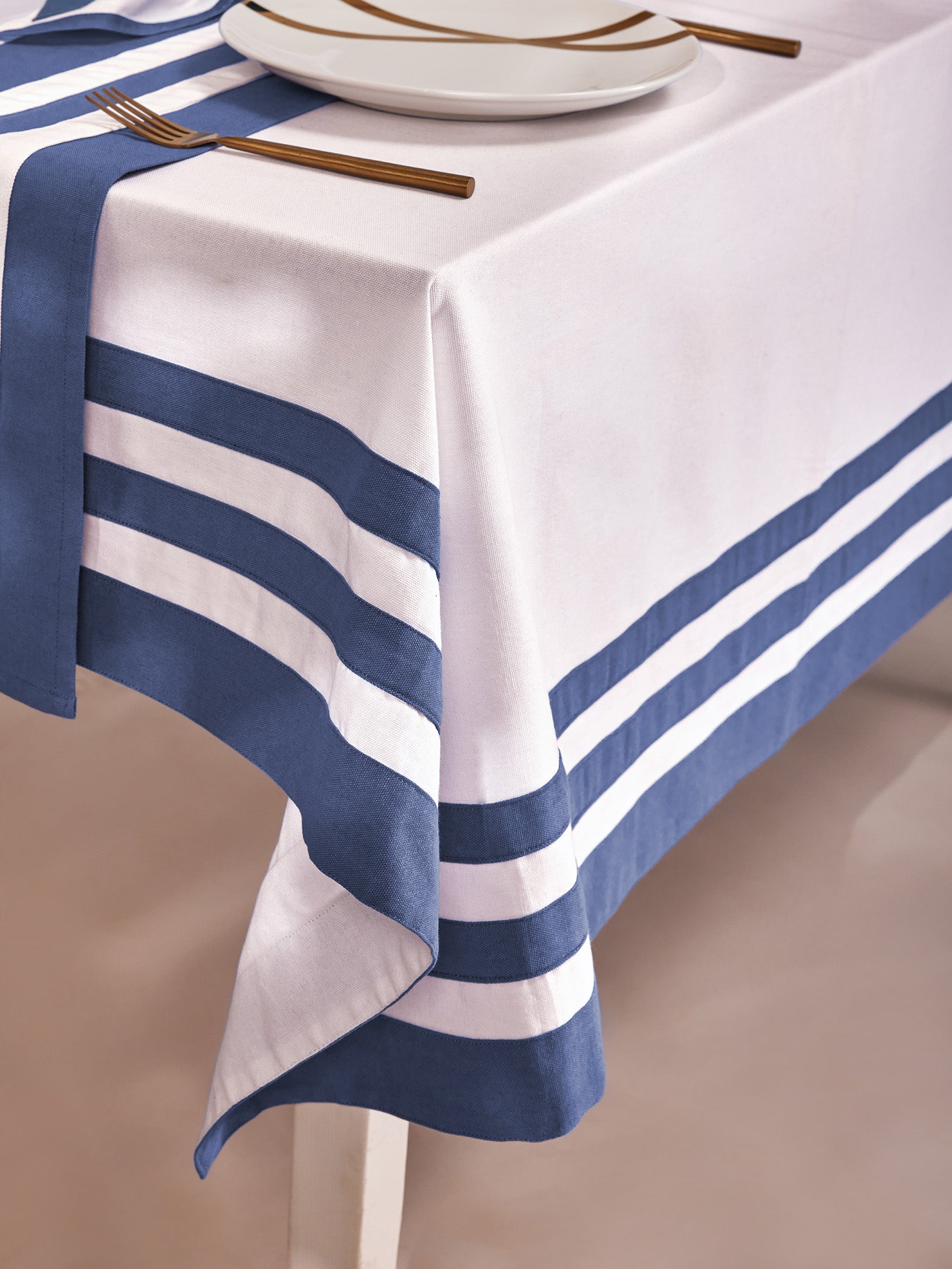 Ivory & Blue Table Cloth