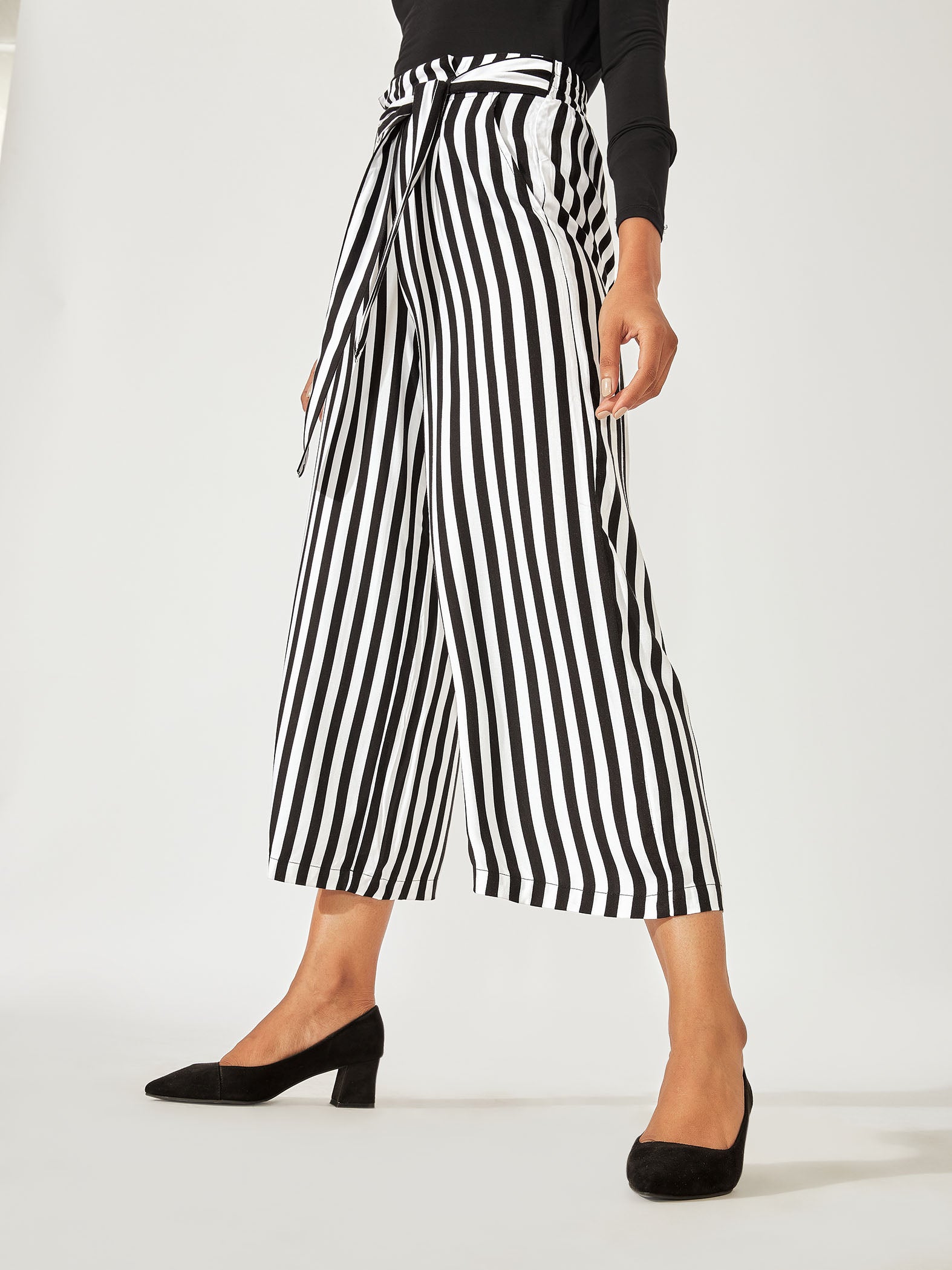 monochrome stripe paperbag waist pants