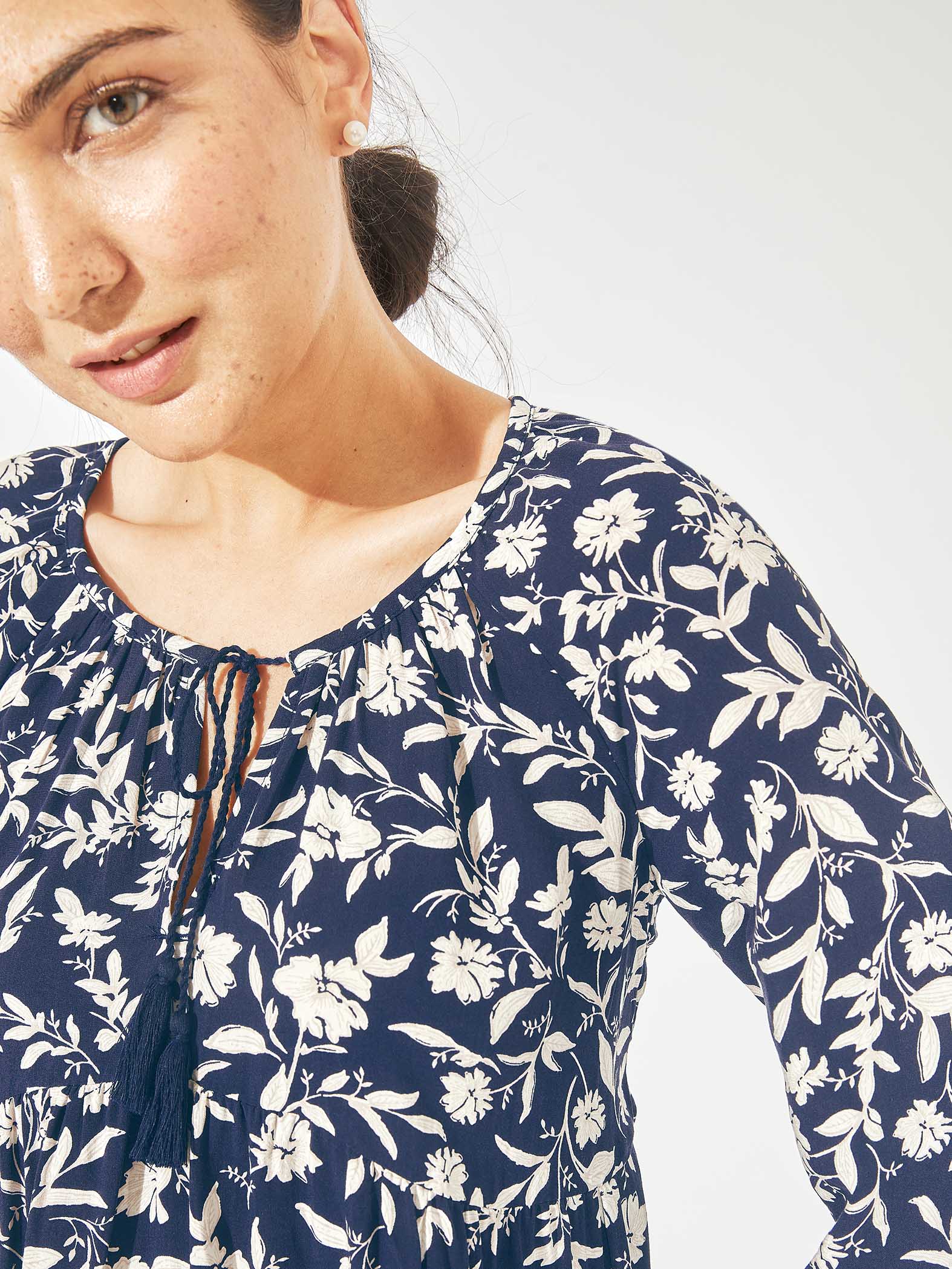 navy floral gathered top